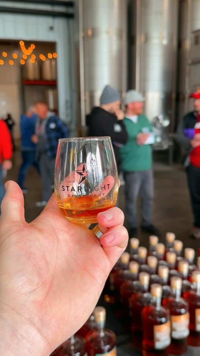 Thank you thank you THANK YOU to all that came out yesterday for our Family Reserve release day! Your support for Starlight means the world to us. We hope you enjoy this years releases 🥃 
.
.
.
.
#bourbon #whiskey #bourbonwhiskey #starlightdistillery