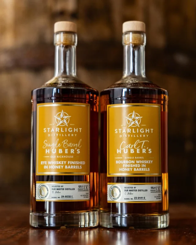 NOW ON THE FLOOR! Our fan favorite honey barrel finished bourbon and rye are on our retail floor. Come on by the distillery to grab a bottle (or two)!
Available while supplies last 🥃
.
.
.
.
.
#bourbon #rye #whiskey #bourbonwhiskey #ryewhiskey #honey