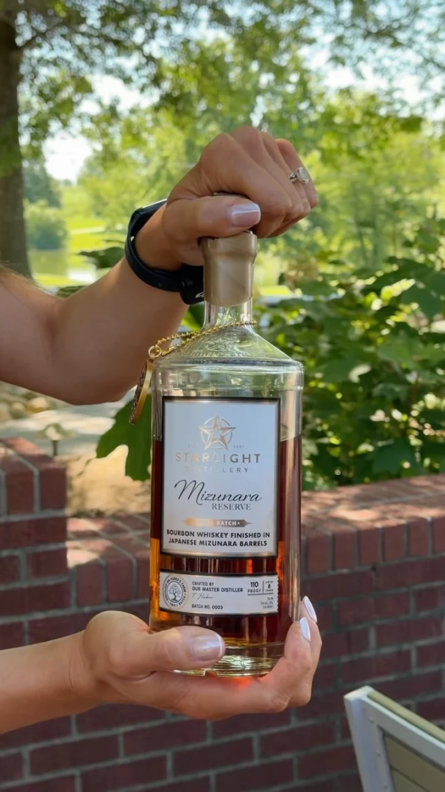 What does it sound like when you open a bourbon bottle? 
Who did it best!?!

#starlightdistillery #bourbon #whiskey #bourbonwhiskey